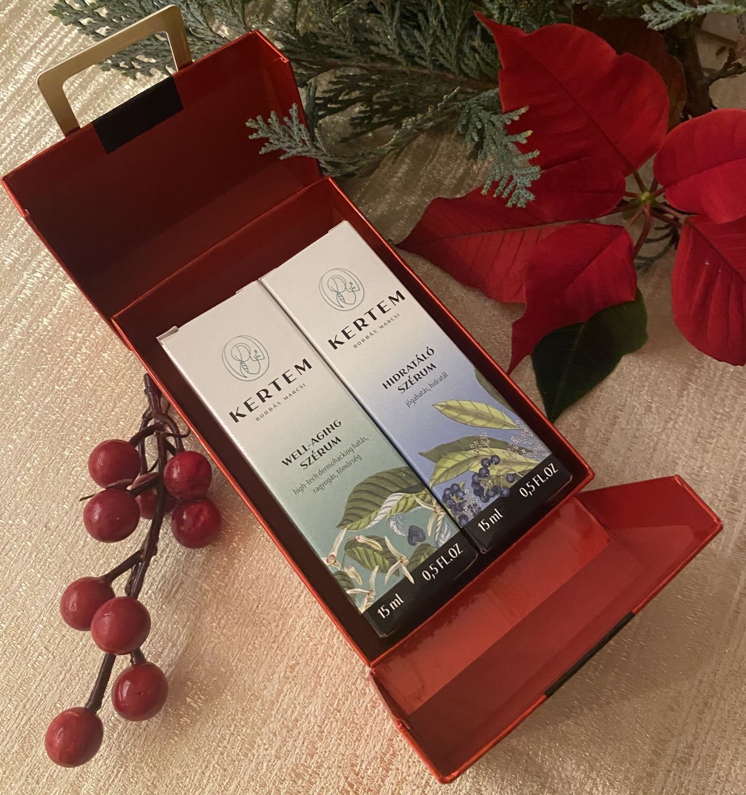 KERTEM Hidratáló és Well aging szérum díszdobozban